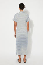 Carica l'immagine nel visualizzatore di Gallery, Abito in maglia a righine con maniche corte