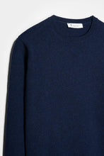 Carica l'immagine nel visualizzatore di Gallery, Maglia sottile in cashmere rigenerato colore blu marina