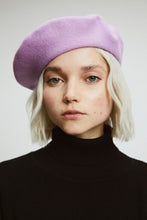 Carica l&#39;immagine nel visualizzatore di Gallery, Wool beret in mauve colour
