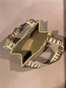 Borsa piccola a mano in rafia