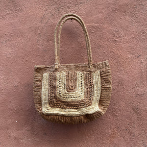 Borsa da spalla in rafia lavorata