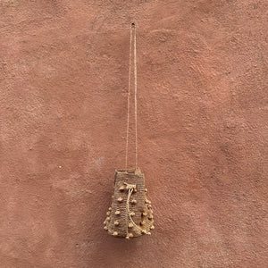 Secchiellino in rafia con tracolla e decorazione a pon-pon
