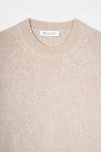 Maglia in cashmere rigenerato colore beige sabbia