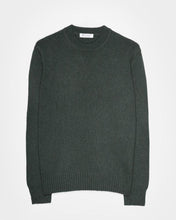 Carica l&#39;immagine nel visualizzatore di Gallery, Maglia in cashmere rigenerato colore verde foresta
