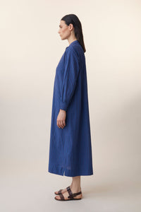Abito lungo in cotone stampato a righe blu