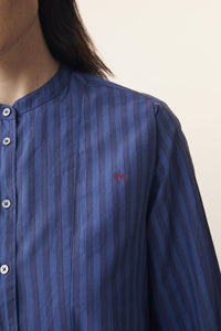 Abito corto in cotone stampato a righe blu