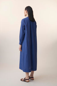 Abito lungo in cotone stampato a righe blu