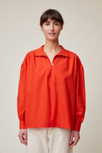 Carica l&#39;immagine nel visualizzatore di Gallery, Camicia in popeline poppy red
