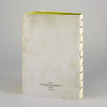 Carica l&#39;immagine nel visualizzatore di Gallery, Notebook con copertina Black Cat e laterali giallo limone. retro.
