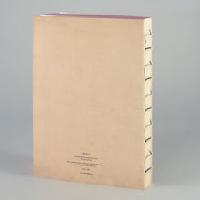 Carica l&#39;immagine nel visualizzatore di Gallery, Notebook con copertina L&#39;educazione sentimentale e laterali rosa. Retro.
