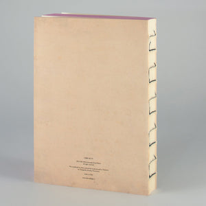 Notebook con copertina L'educazione sentimentale e laterali rosa. Retro.
